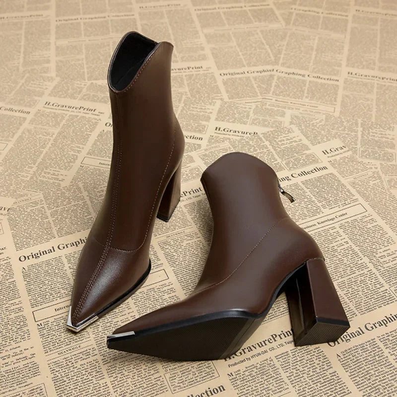 Amarra | Leather Heels